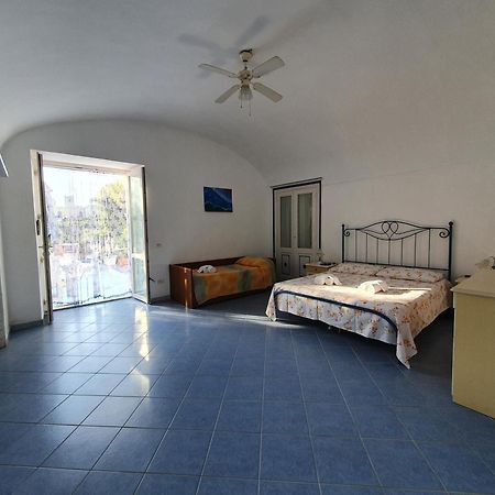Casa Acqua Marina Ponza Apartment Екстериор снимка